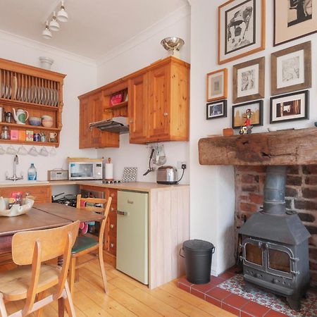 Cozy With Character Vibrant Cottage Style Flat At Leith Links Park Эдинбург Экстерьер фото